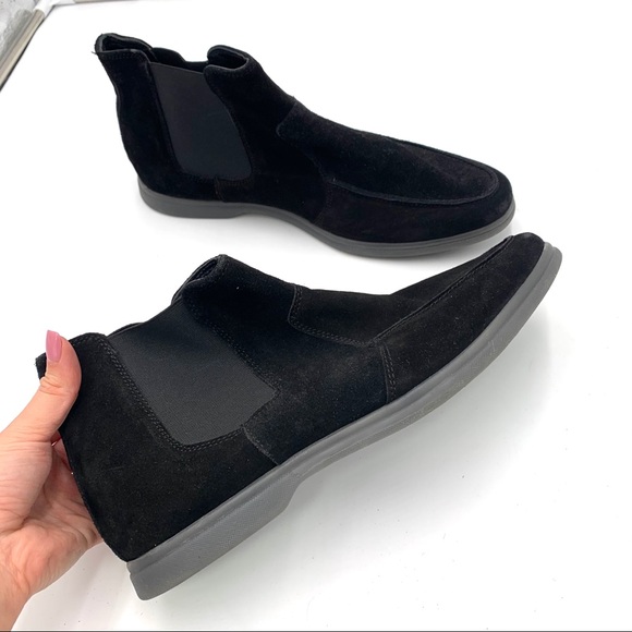 NWOT MODERN FICTION Vernacular Suede Chelsea Boot - Picture 5 of 7